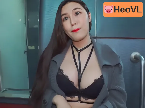 sex thủ dâm ngoài công viên Mua dâm em gái vú bự